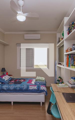 Casa de condomínio para alugar com 325m², 4 quartos e 4 vagas Casa de condomínio para alugar com 325m², 4 quartos e 4 vagasQuarto 2