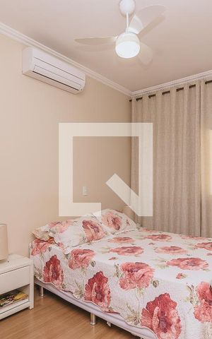Casa de condomínio para alugar com 325m², 4 quartos e 4 vagas Casa de condomínio para alugar com 325m², 4 quartos e 4 vagasQuarto 4