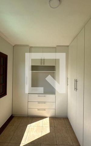 Casa à venda com 172m², 3 quartos e 4 vagasquarto 1 