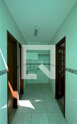 Casa à venda com 172m², 3 quartos e 4 vagasÁrea de Serviço
