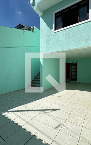 Casa à venda com 172m², 3 quartos e 4 vagasGaragem