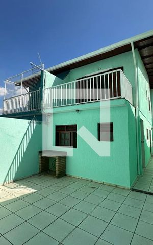 Casa à venda com 172m², 3 quartos e 4 vagasÁrea externa