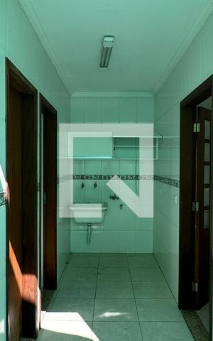 Casa à venda com 172m², 3 quartos e 4 vagasÁrea de Serviço