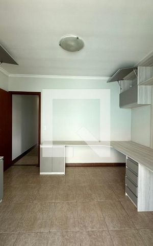 Casa à venda com 172m², 3 quartos e 4 vagasQuarto 2