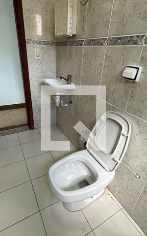 Casa à venda com 172m², 3 quartos e 4 vagasBanheiro