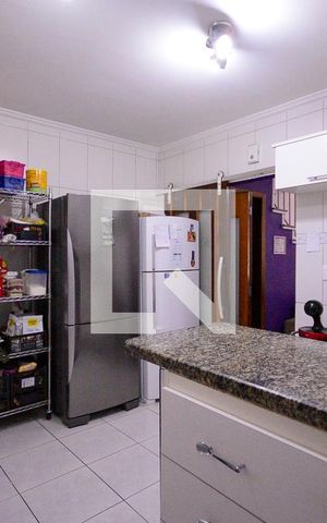 Casa à venda com 101m², 2 quartos e 1 vaga Casa à venda com 101m², 2 quartos e 1 vagaCozinha