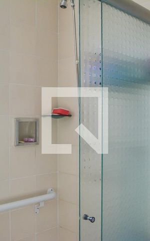 Casa à venda com 200m², 2 quartos e 2 vagasBanheiro