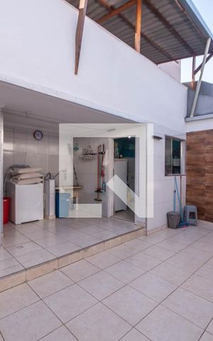Casa para alugar com 168m², 3 quartos e 2 vagas Casa para alugar com 168m², 3 quartos e 2 vagasÁrea de Serviço