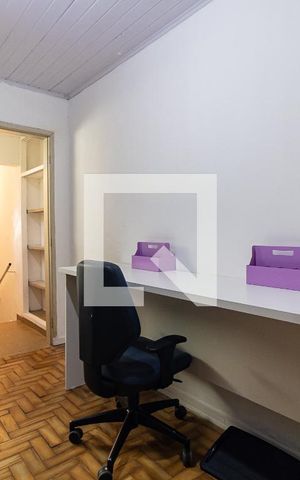 Casa à venda com 140m², 3 quartos e 3 vagas Casa à venda com 140m², 3 quartos e 3 vagasQuarto 3