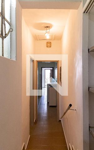 Casa à venda com 140m², 3 quartos e 3 vagas Casa à venda com 140m², 3 quartos e 3 vagasCorredor