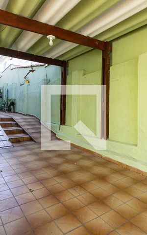 Casa à venda com 140m², 3 quartos e 3 vagas Casa à venda com 140m², 3 quartos e 3 vagasGaragem