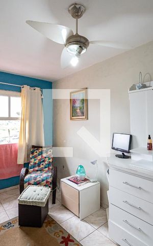 Casa à venda com 200m², 3 quartos e 2 vagas Casa à venda com 200m², 3 quartos e 2 vagasQuarto 2