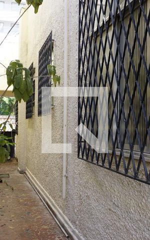 Casa para alugar com 480m², 3 quartos e 2 vagasCorredor