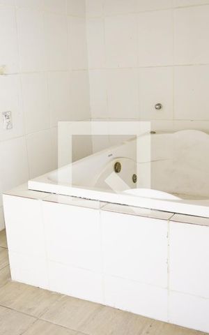 Casa para alugar com 480m², 3 quartos e 2 vagasbanheira