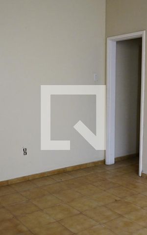Casa para alugar com 480m², 3 quartos e 2 vagasQuarto 1
