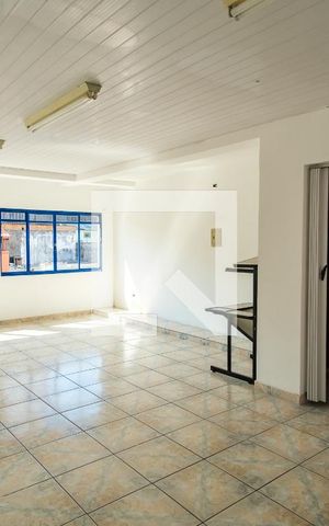 Casa à venda com 299m², 3 quartos e 2 vagas Casa à venda com 299m², 3 quartos e 2 vagasÁrea comum