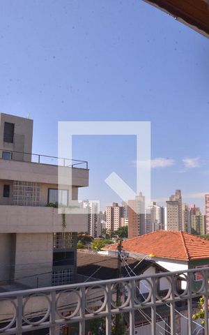 Casa à venda com 289m², 3 quartos e 4 vagasSacada Quarto