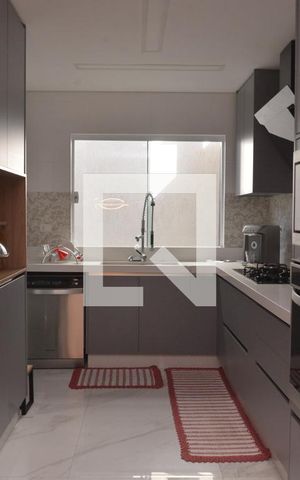 Casa à venda com 289m², 3 quartos e 4 vagasCozinha