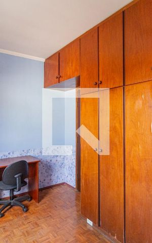 Casa à venda com 200m², 3 quartos e 2 vagas Casa à venda com 200m², 3 quartos e 2 vagasQuarto 2
