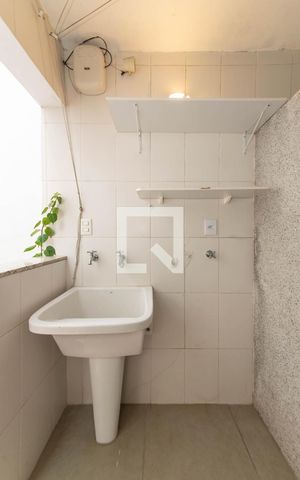 Casa à venda com 110m², 2 quartos e 2 vagasÁrea de serviço