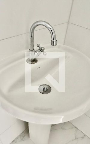Apartamento à venda com 29m², 1 quarto e sem vaga Apartamento à venda com 29m², 1 quarto e sem vagaBanheiro