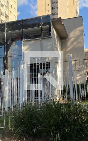 Apartamento à venda com 54m², 2 quartos e 1 vaga Apartamento à venda com 54m², 2 quartos e 1 vagaFachada
