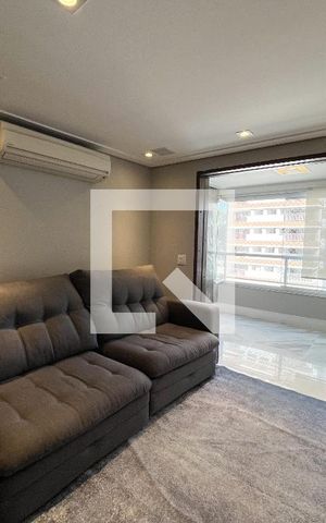 Apartamento à venda com 190m², 4 quartos e 2 vagas Apartamento à venda com 190m², 4 quartos e 2 vagasSala