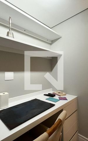 Apartamento à venda com 190m², 4 quartos e 2 vagas Apartamento à venda com 190m², 4 quartos e 2 vagasQuarto 4