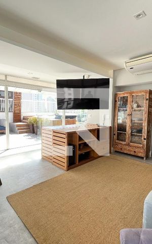 Apartamento à venda com 190m², 4 quartos e 2 vagas Apartamento à venda com 190m², 4 quartos e 2 vagasCobertura