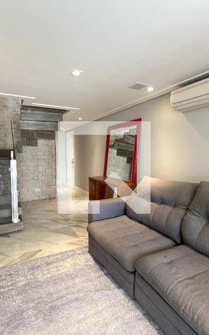 Apartamento à venda com 190m², 4 quartos e 2 vagas Apartamento à venda com 190m², 4 quartos e 2 vagasSala