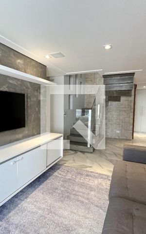 Apartamento à venda com 190m², 4 quartos e 2 vagas Apartamento à venda com 190m², 4 quartos e 2 vagasSala