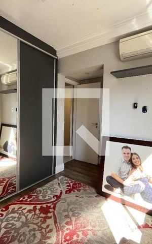 Apartamento à venda com 190m², 4 quartos e 2 vagas Apartamento à venda com 190m², 4 quartos e 2 vagasSuite 2