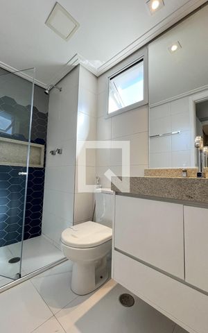 Apartamento à venda com 190m², 4 quartos e 2 vagas Apartamento à venda com 190m², 4 quartos e 2 vagasBanheiro da Suíte 2