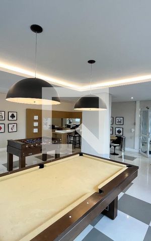 Apartamento à venda com 190m², 4 quartos e 2 vagas Apartamento à venda com 190m², 4 quartos e 2 vagasÁrea comum - Salão de Jogos