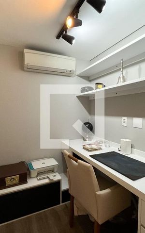 Apartamento à venda com 190m², 4 quartos e 2 vagas Apartamento à venda com 190m², 4 quartos e 2 vagasQuarto 4
