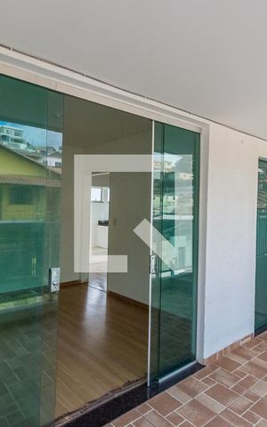 Casa à venda com 170m², 2 quartos e 1 vaga Casa à venda com 170m², 2 quartos e 1 vagaVaranda da Sala