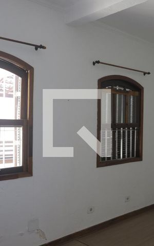 Casa à venda com 380m², 6 quartos e 4 vagasQuarto 2