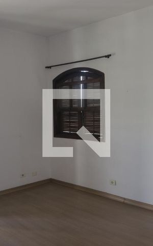 Casa à venda com 380m², 6 quartos e 4 vagasSuite