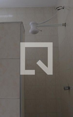 Casa à venda com 380m², 6 quartos e 4 vagasBanheiro da Suíte
