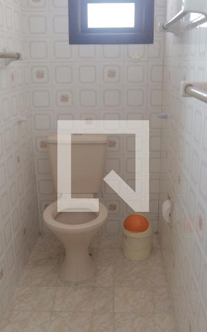 Casa à venda com 380m², 6 quartos e 4 vagasBanheiro Social 1