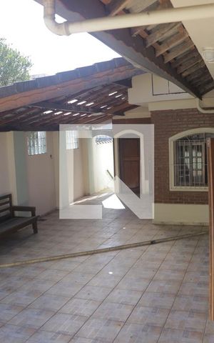 Casa à venda com 380m², 6 quartos e 4 vagasÁrea externa