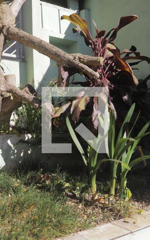 Casa à venda com 380m², 6 quartos e 4 vagasÁrea externa