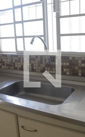 Casa à venda com 380m², 6 quartos e 4 vagasCozinha