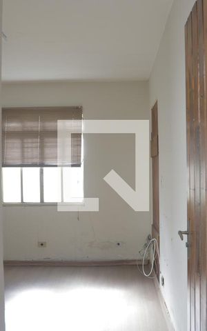 Casa à venda com 380m², 6 quartos e 4 vagasQuarto externo 1