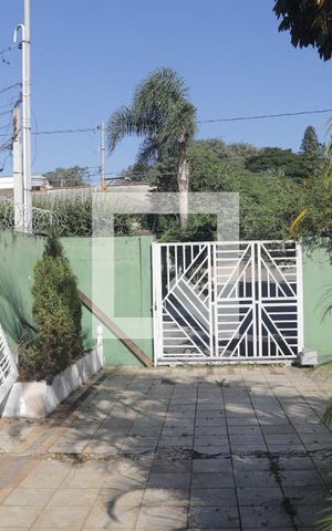 Casa à venda com 380m², 6 quartos e 4 vagasGaragem
