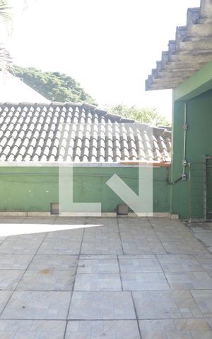 Casa à venda com 380m², 6 quartos e 4 vagasGaragem