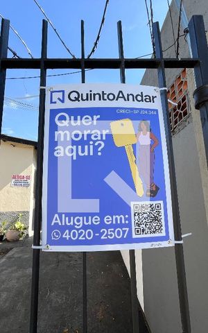 Casa para alugar com 35m², 1 quarto e 1 vaga Casa para alugar com 35m², 1 quarto e 1 vagaPlaquinha