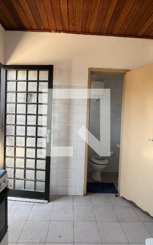 Casa para alugar com 35m², 1 quarto e 1 vaga Casa para alugar com 35m², 1 quarto e 1 vagaCozinha