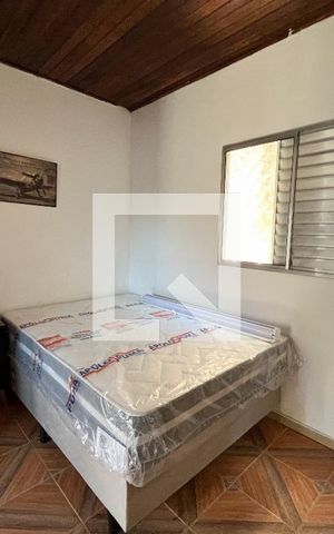Casa para alugar com 35m², 1 quarto e 1 vaga Casa para alugar com 35m², 1 quarto e 1 vagaSala/Quarto