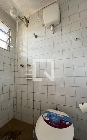 Casa para alugar com 35m², 1 quarto e 1 vaga Casa para alugar com 35m², 1 quarto e 1 vagaBanheiro